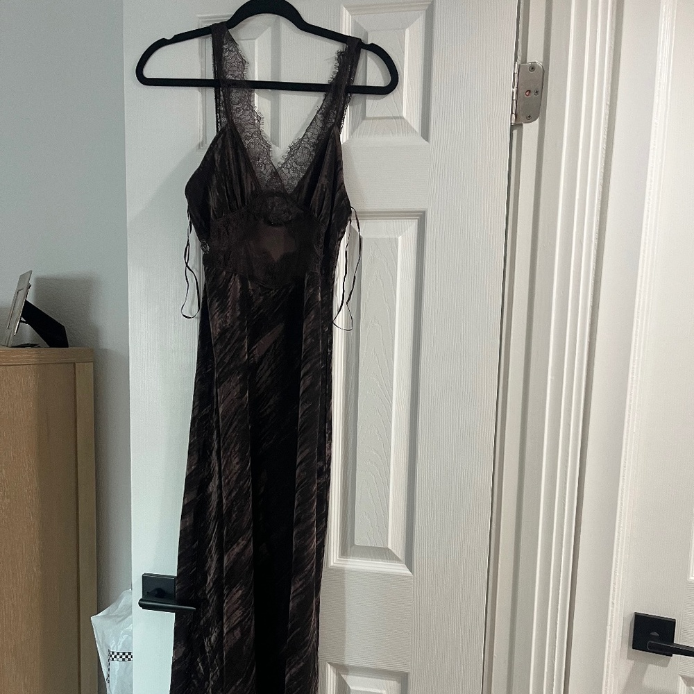 Zara nwt brown velvet dress sz m